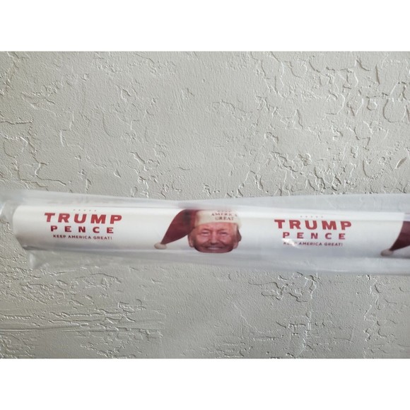 Official Trump MAKE America CHRISTMAS GREAT AGAIN Wrapping Paper Discontinued - Picture 3 of 5